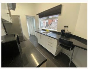 Photo 17- click for photo gallery